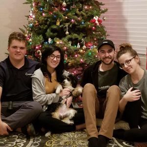 Meet your Posher, Avery